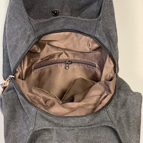 Brand NEW Canvas Hobo Bag in ~Black 🖤👜 - Picture 8 of 14